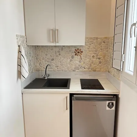 Apartment Diplos Páros