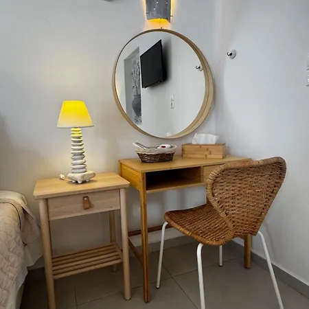 Diplos Parikia (Paros)